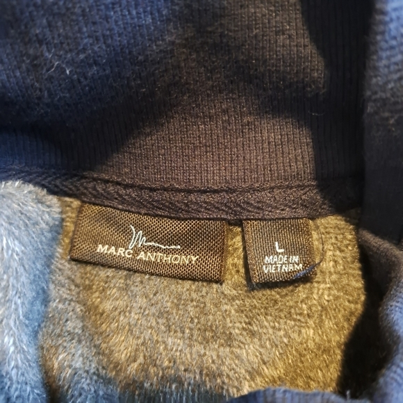 Marc Anthony men's large blue sweater with fuzzy lining - Picture 5 of 6